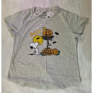NWT.  Peanuts T-shirt
